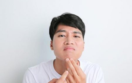 小肉疙瘩 皮肤上长小肉疙瘩是怎么回事？怎么去除