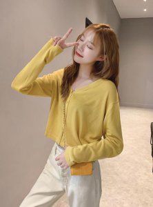 春天来了 黄颜色衣服显白还是黑？