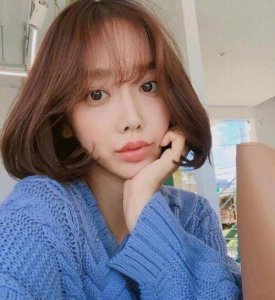 头发多建议头发适当留长 头发多的女生适合什么发型？
