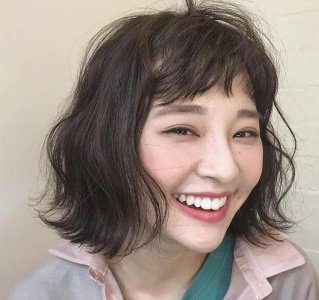 齐耳波波头 齐耳波波头怎么烫卷发好看？