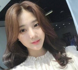 额头窄肯定会影响刘海的效果 额头窄适合什么发型女？