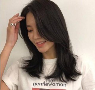 这就要看个人的气质和颜值 50岁女人留啥发型好看？