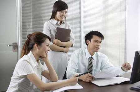 现在上班很多朋友都会很忙 上班族怎么锻炼身体？