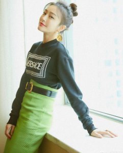 35岁的女性穿出少女感 35岁女人穿衣搭配技巧