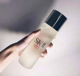 其实任何护肤品好不好用 什么牌子爽肤水补水效果好