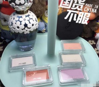 现在越来越多的人开始化妆 国产彩妆哪个牌子好用