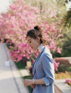 要问丸子头最大的魅力在哪儿 苹果头发型图片女 苹果头发型怎么扎？