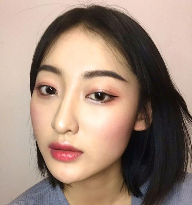 正文 眼尾上扬的女生,一般颜值是比较高的,这样的女生的眼睛被称