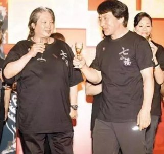 洪金宝为啥那么牛 成龙和洪金宝谁更厉害