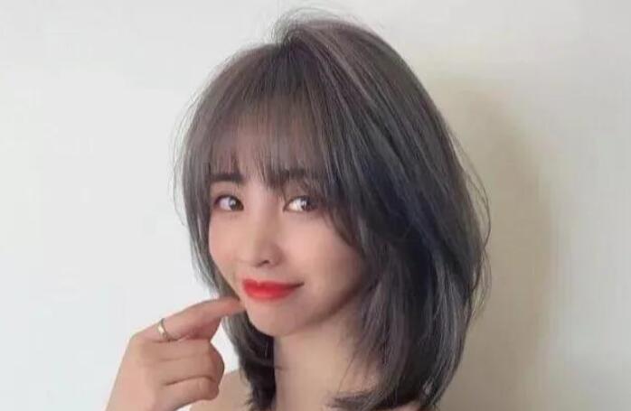辛芷蕾发型可以说是火了很久女士中发碎剪层次图片