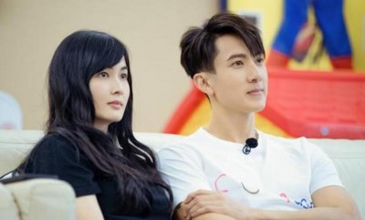 吴尊记错结婚时间 太太透露一直只过在一起的第一天
