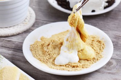 网红甜品鲜奶麻薯的做法 Q弹爽滑一盒牛奶就搞定
