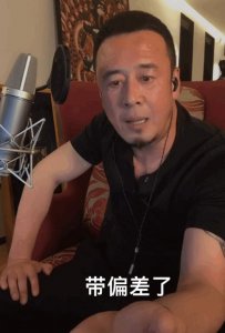 杨坤直播再谈及惊雷：完全是没有任何营养价值的