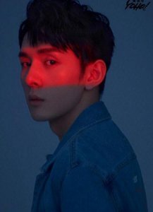 李佳琦回应抽烟 呼吁未成年人不要学习吸烟