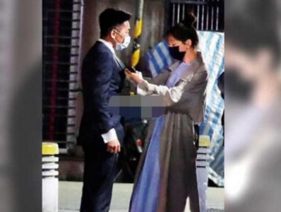 王心凌与前男友互动 帮男方整理衣服拥抱举止亲密十足
