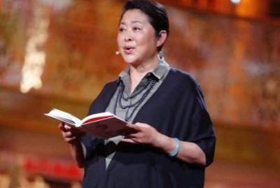 61岁倪萍称要富养自己 朋友陈倩补刀：再加点肉