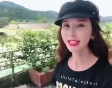林志玲近照被曝 五官非常精致戴贝雷帽撞脸网红