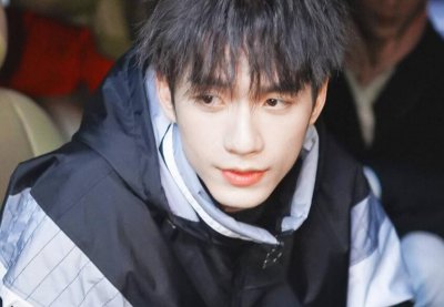 张颜齐发文喊话私生：请不要侵犯我的隐私谢谢了