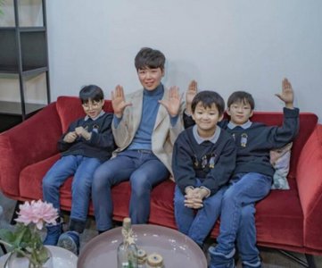 宋一国分享三胞胎近况 透露孩子们不怎么喜欢被关注