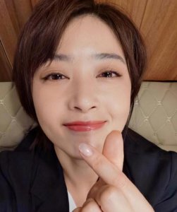 网曝蒋欣取关刘涛 欢乐颂五美只关注了杨紫