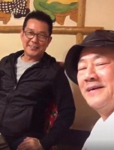 武打巨星元彪罕见露面 面色红润精神状态非常好