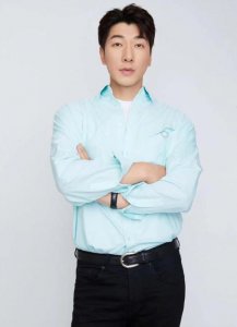 张亮回复网友恶评 高情商的回复让人拍手叫好