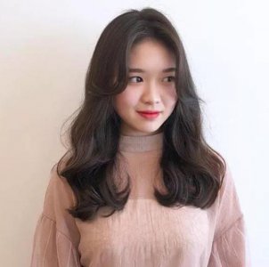 大圆脸适合的发型 大脸女生适合的发型有哪些