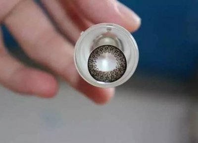 美瞳戴多久合适 新买的美瞳要泡多久