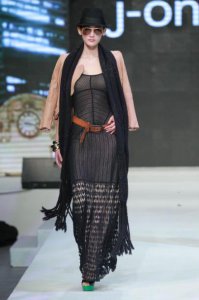真维斯什么档次 jeanswest是什么牌子的衣服