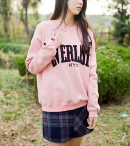 什么鞋子搭配格子包臀裙好看 格子包臀裙怎么搭配上衣