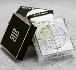 散粉盒子怎么打开 带孔散粉怎么取粉