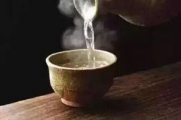 喝水减肥法真的有用吗？三个喝水减肥法的好处