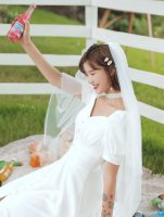 婚纱配什么发型好看 穿婚纱里面下身穿什么