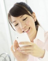 长时间玩手机会影响身体健康