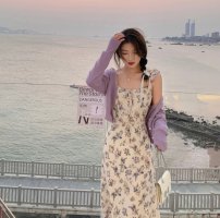 碎花裙搭配什么鞋子 碎花裙什么颜色不老气