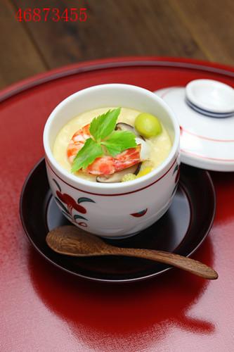 鸡蛋这样做不止营养 还十分美味哦