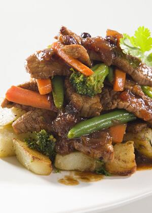 懒人食谱：黑白肉炒西葫芦