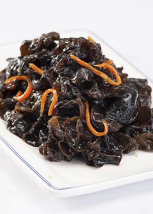 凉拌木耳的做法教你做养颜美食