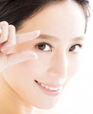 小眼睛适合粗眉还是细眉？快来这里找准适合自己的眉形！