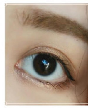 只涂眼影不画眼线好看吗？素颜涂什么眼影好看？