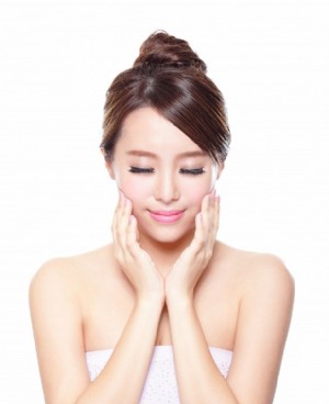 早晨脸部水肿怎么办 6招恢复美美哒小脸