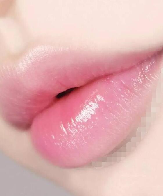 少女用什么颜色的口红比较好？第二种颜色简直不要太好看！