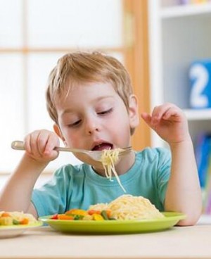 米饭和面食哪个热量高一些？吃什么主食不容易发胖？