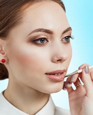 唇形不好看怎么涂口红？做好这三点就能涂得超好看！