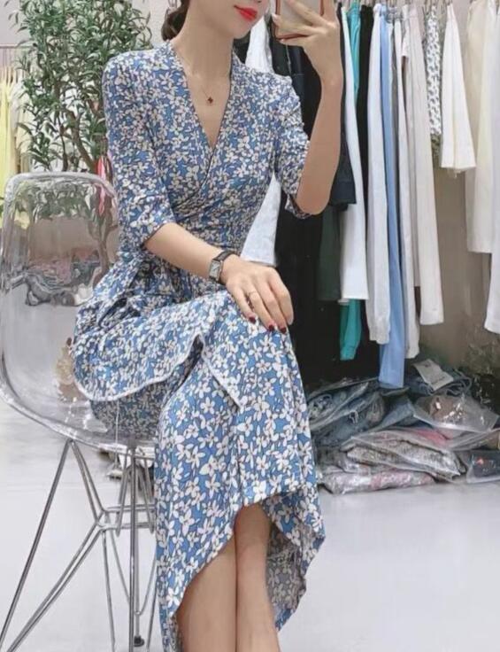 胖女生适合穿碎花裙吗？适合胖女生穿的碎花裙有哪些？