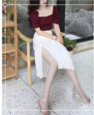 白色半身裙配什么颜色上衣好看？配第三第四种颜色太高级了！