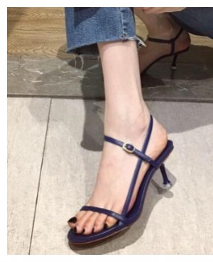 今年夏季第一双鞋子我选“它” 你有几双了？