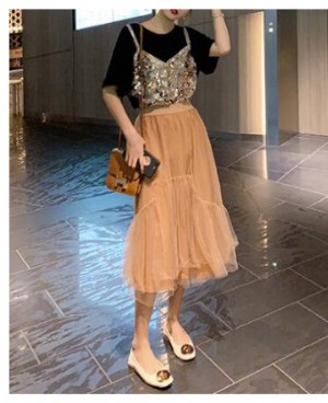 清爽又撩人的女生夏日搭配 让你回头率爆表