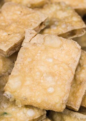 油炸臭豆腐的酱料做法 湖南小吃油炸臭豆腐制作方法介绍