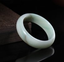 什么是佘太翠好不好 长期配戴佘太翠有什么功效